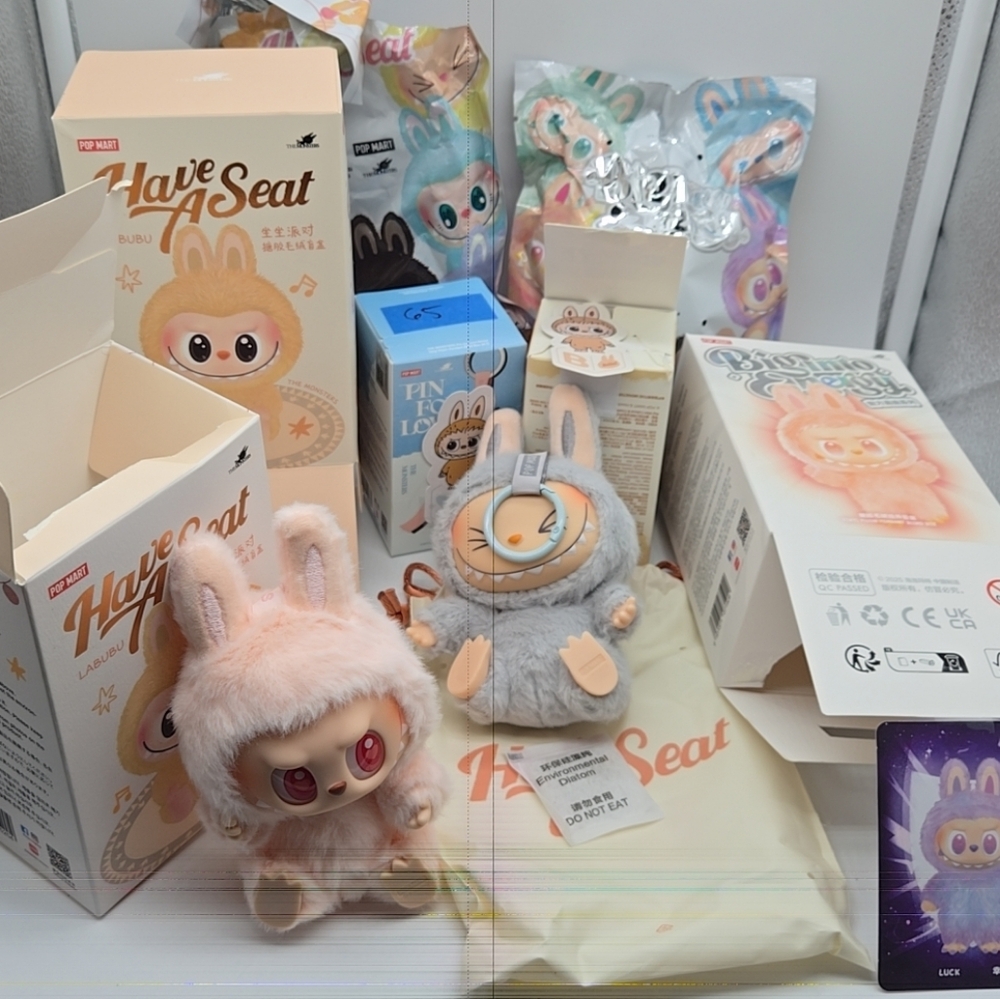 POPMART HAVE A SEAT LABUBU - confirmed DADA - Reserved for @christinacha177 - Picture 3 of 3